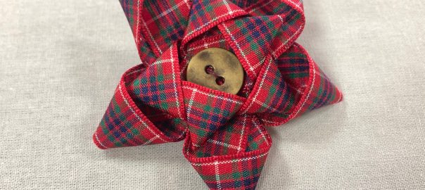 Project of the Month: How to Make a Ribbon Rosette Brooch!