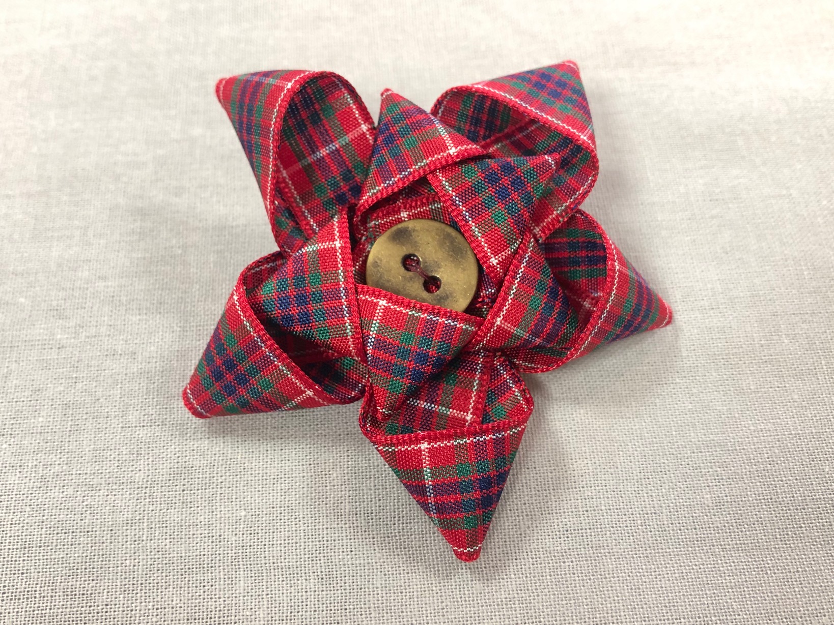 Project of the Month: How to Make a Ribbon Rosette Brooch! - Bunyip Craft